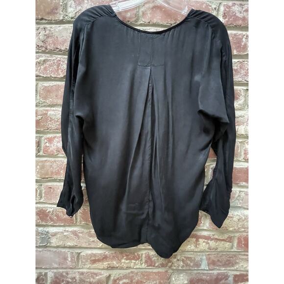Wilfred Aritzia Black Rayon Blouse‎ Tunic Women XS Long Sleeve Minimalist V Neck - Picture 2 of 10